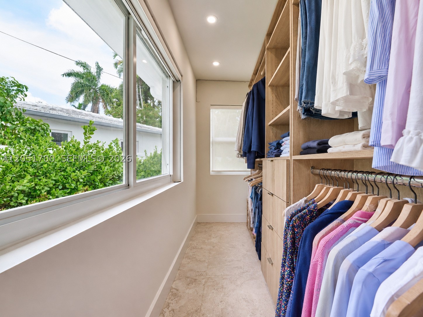 PARK PLAZA - Residential Lease