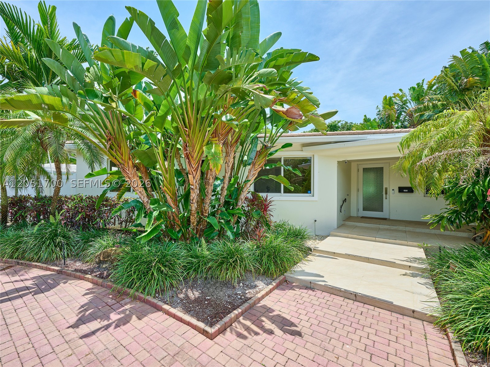PARK PLAZA - Residential Lease