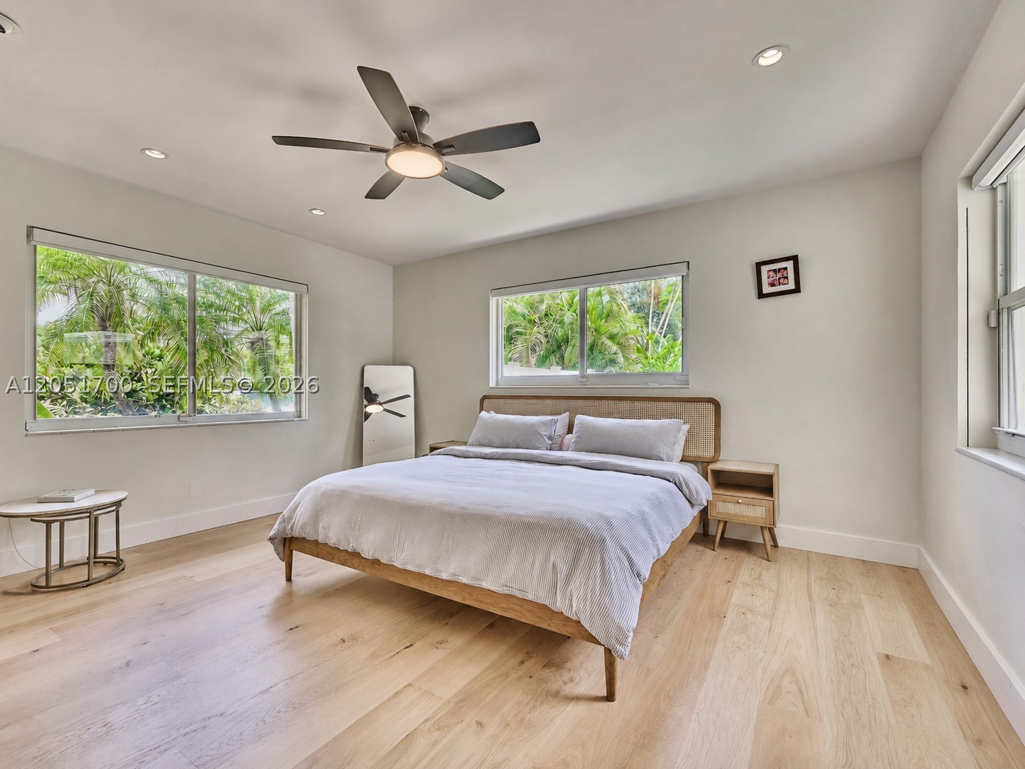 PARK PLAZA - Residential Lease