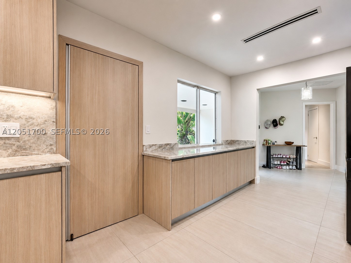 PARK PLAZA - Residential Lease