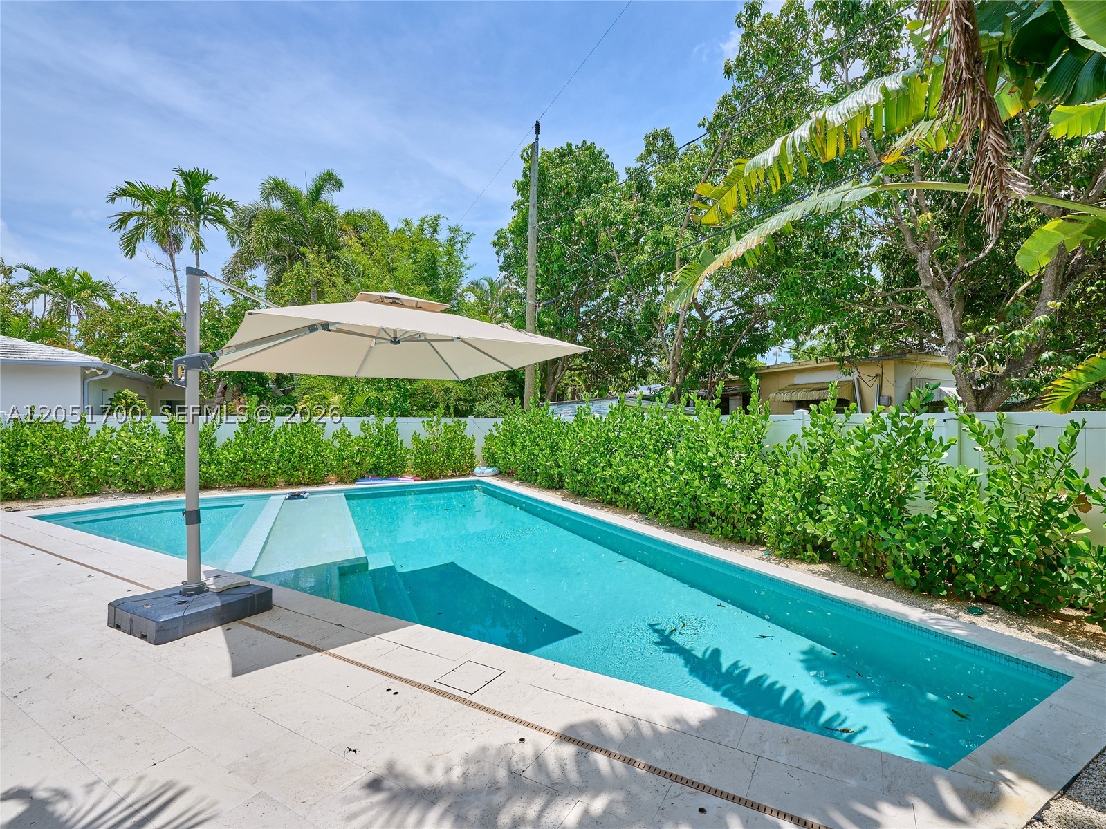 PARK PLAZA - Residential Lease