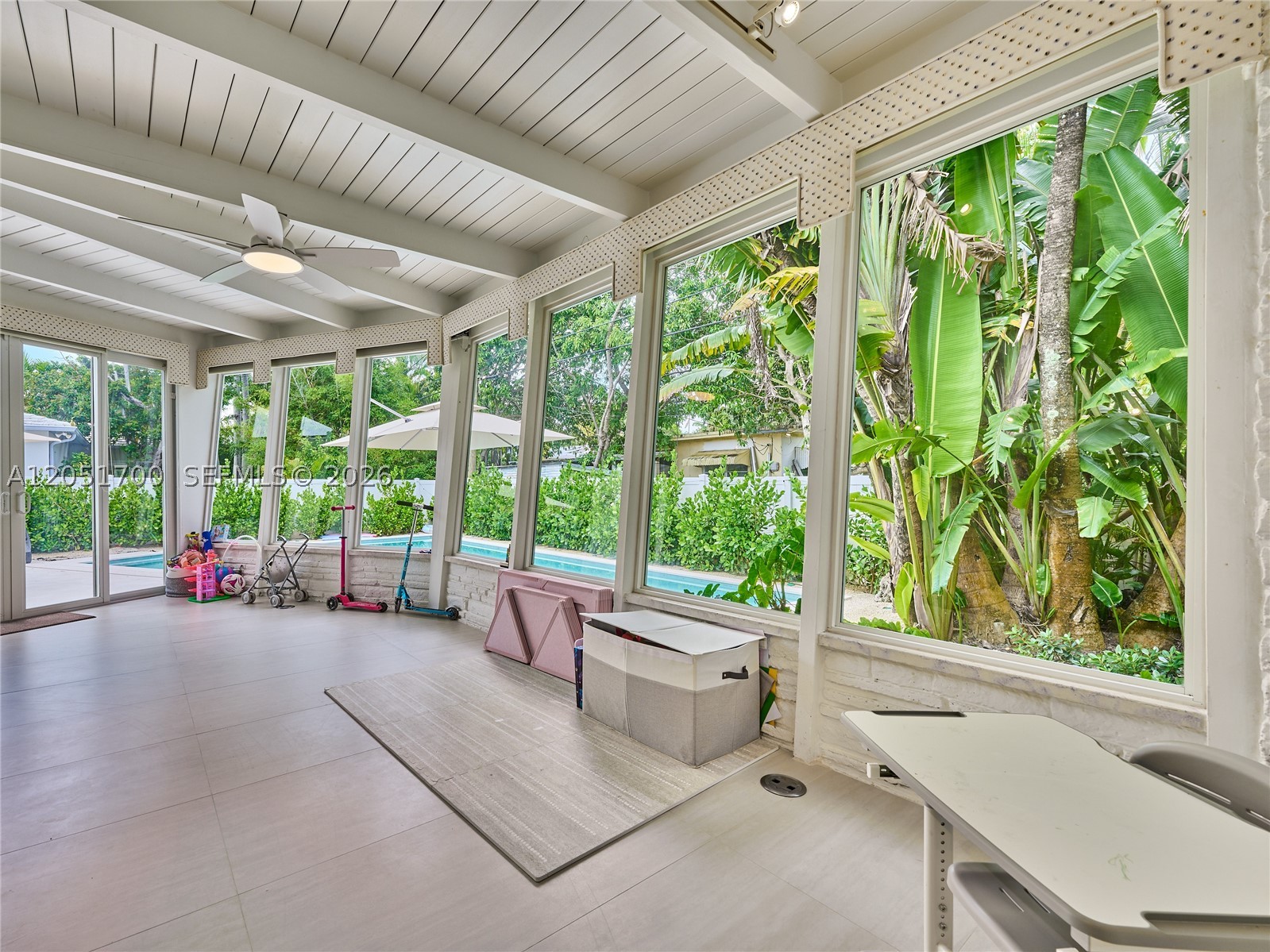 PARK PLAZA - Residential Lease