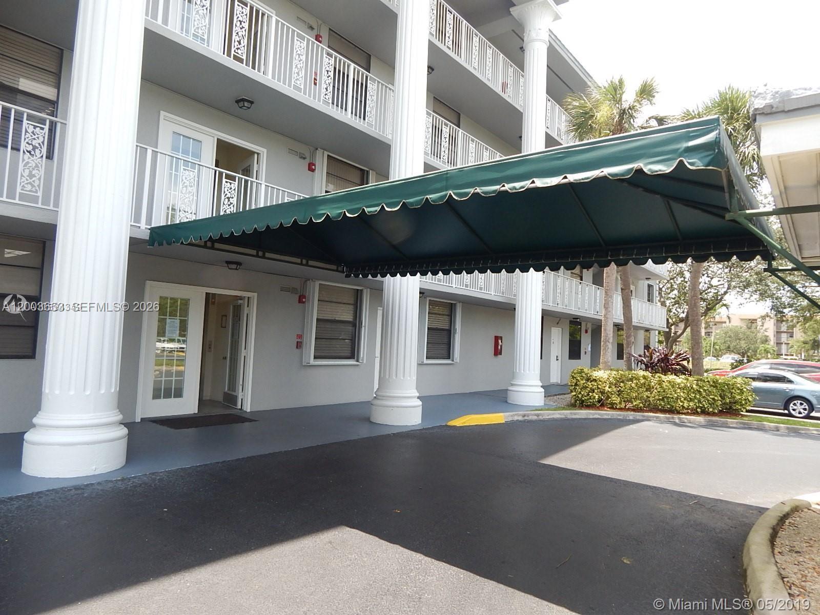 CONDO 27 OF WHITEHALL CON - Residential