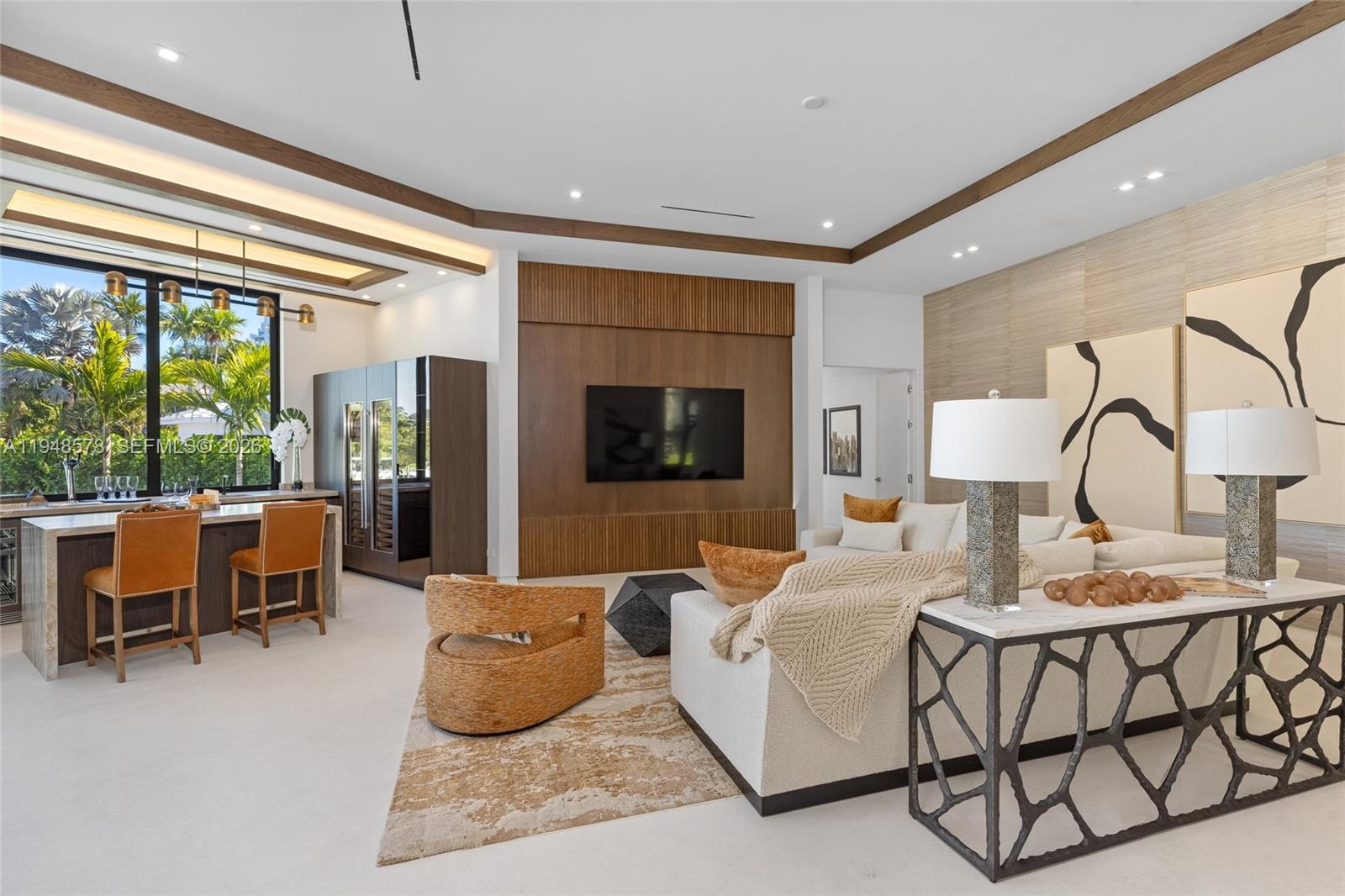 ISLA BAHIA - Residential