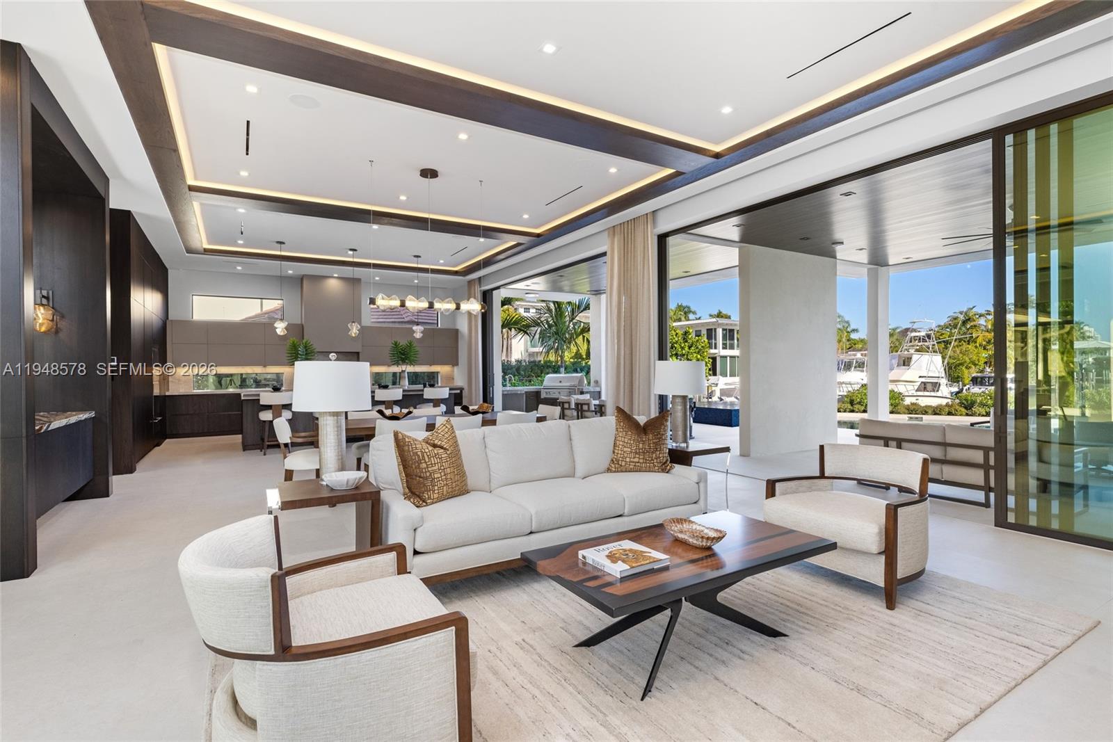 ISLA BAHIA - Residential