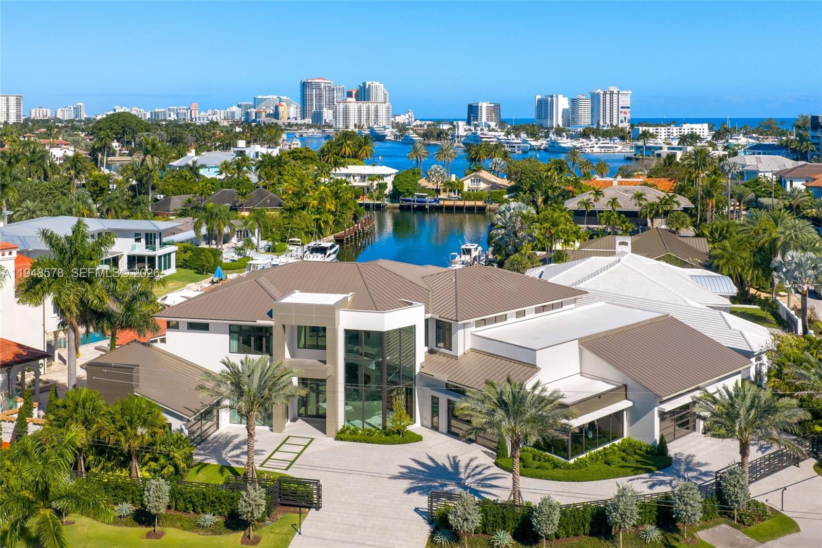 ISLA BAHIA - Residential