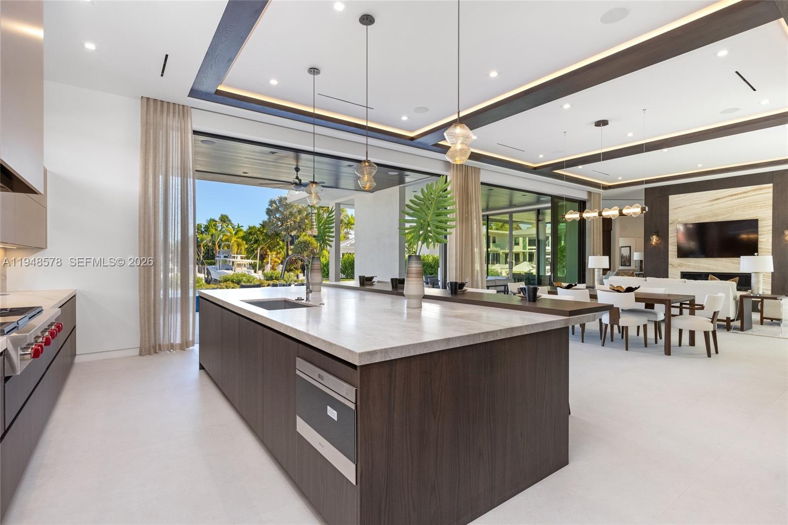 ISLA BAHIA - Residential