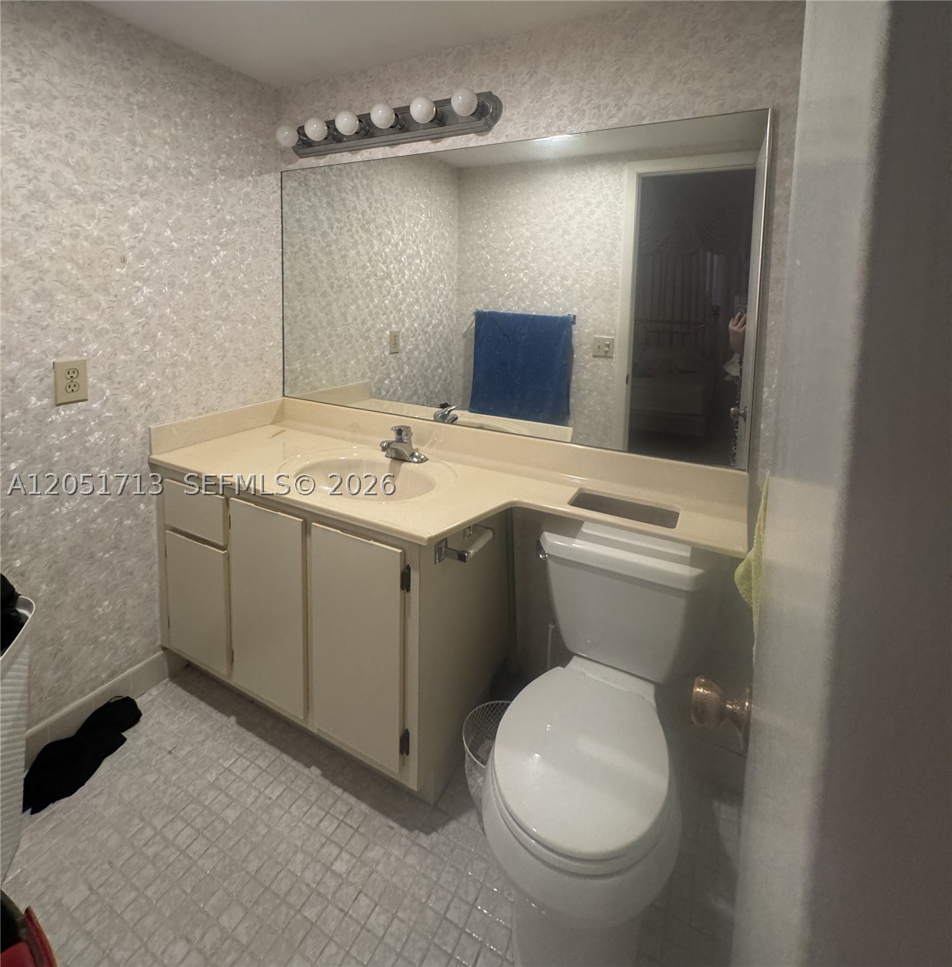 MEADOWBROOK LAKES VIEW CO - Residential