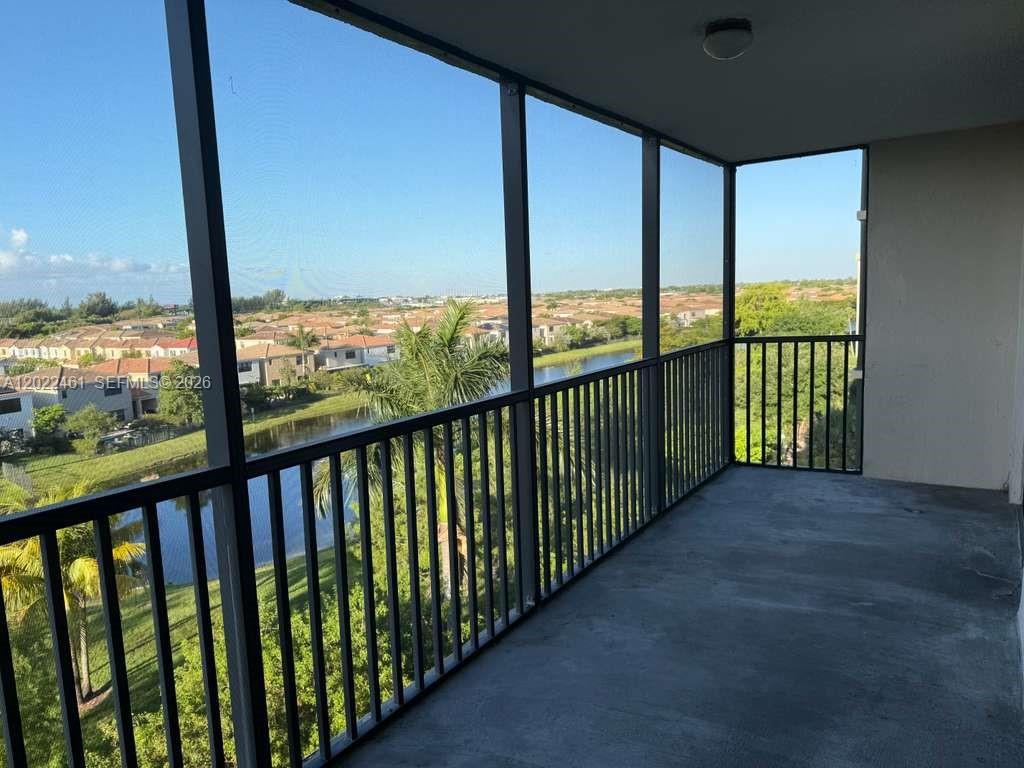 CHANTILLY CONDO - Residential