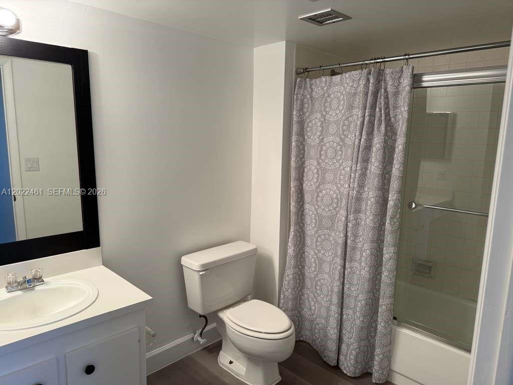 CHANTILLY CONDO - Residential