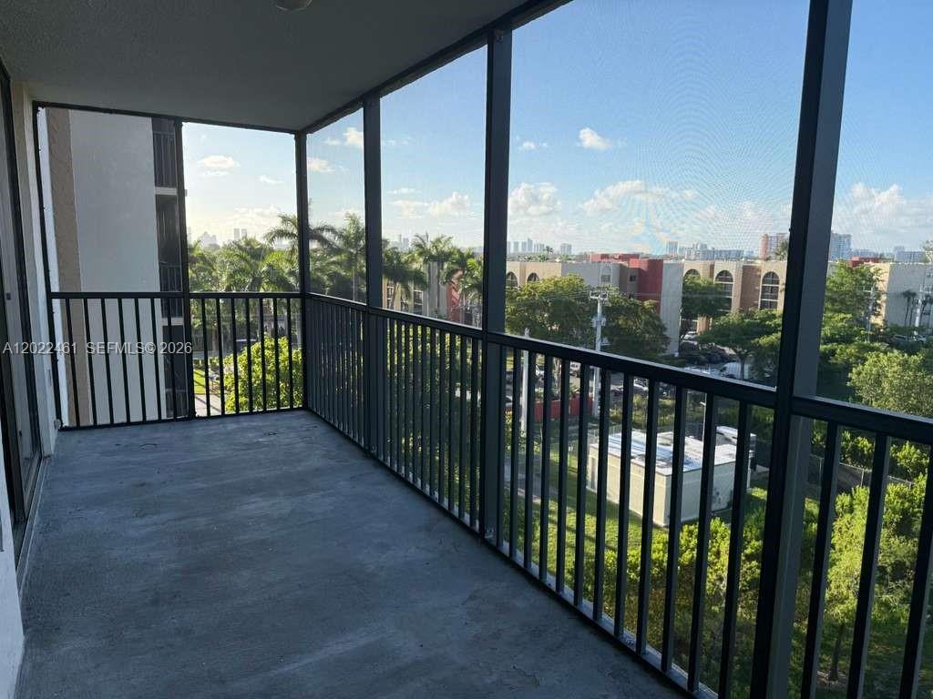 CHANTILLY CONDO - Residential