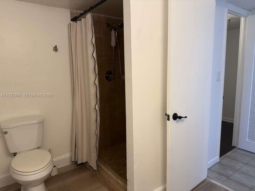 CHANTILLY CONDO - Residential