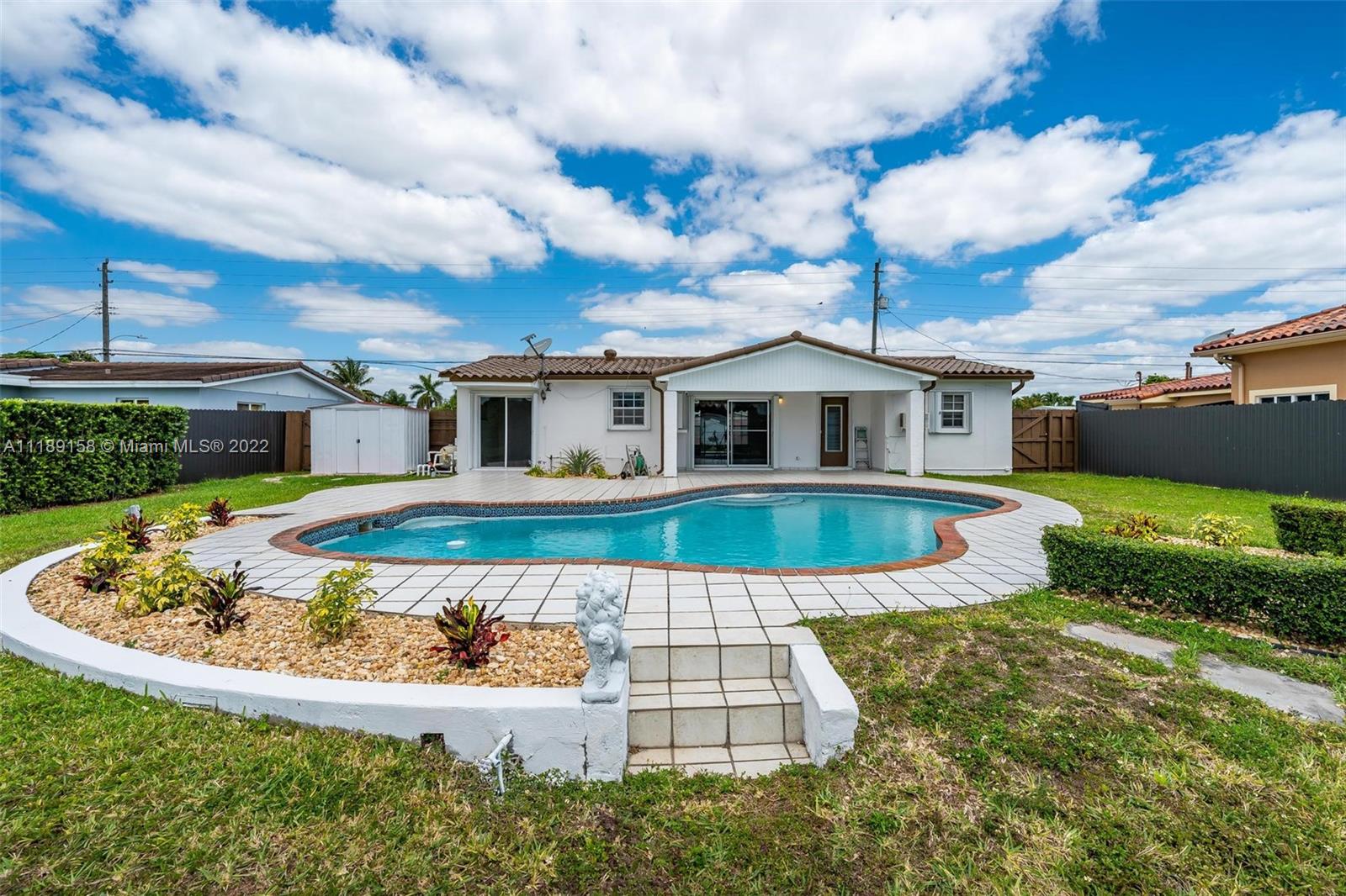 CORAL PARK ESTATES SEC 4 - Residential Lease