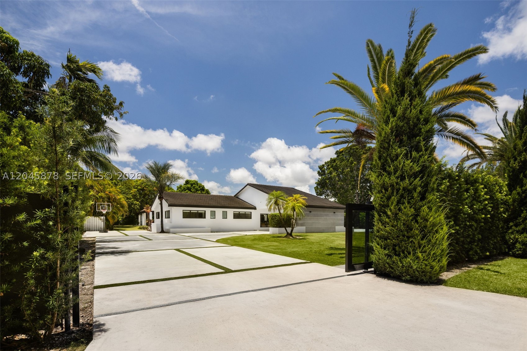 SUN GROVE ESTATES - Residential