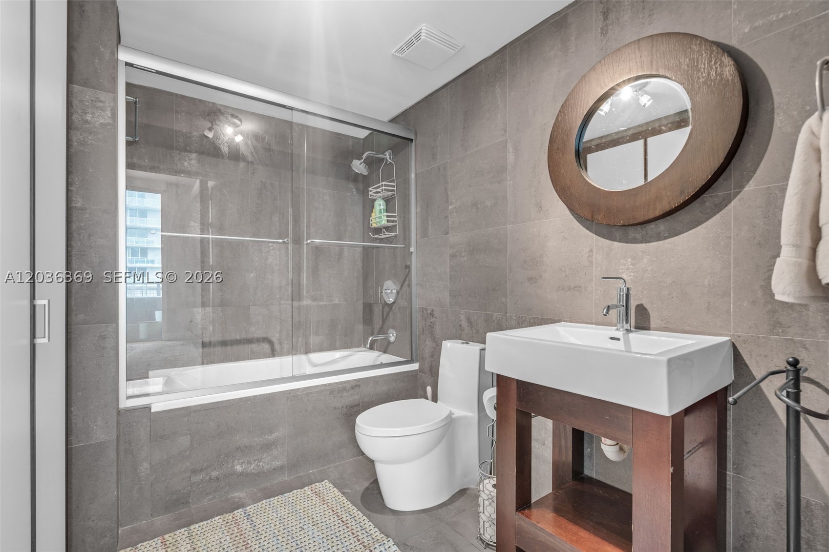 NEO VERTIKA CONDO - Residential Lease