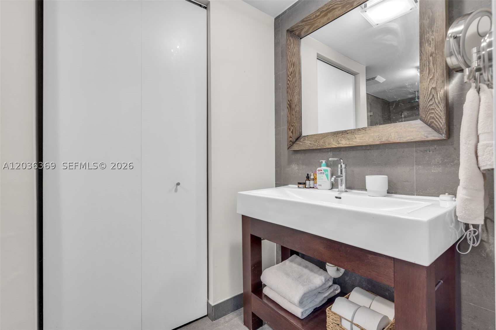 NEO VERTIKA CONDO - Residential Lease