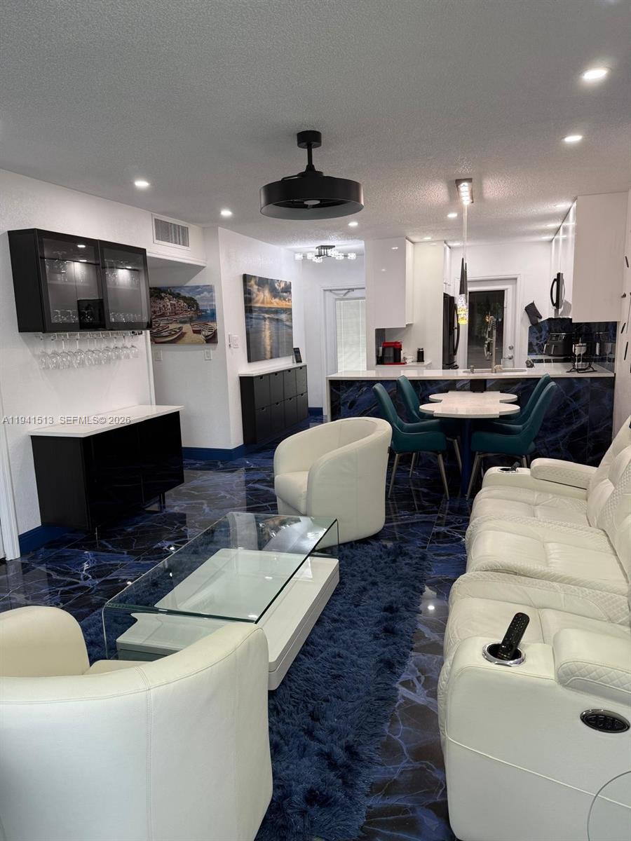 KAHLUA GARDENS CONDO - Residential