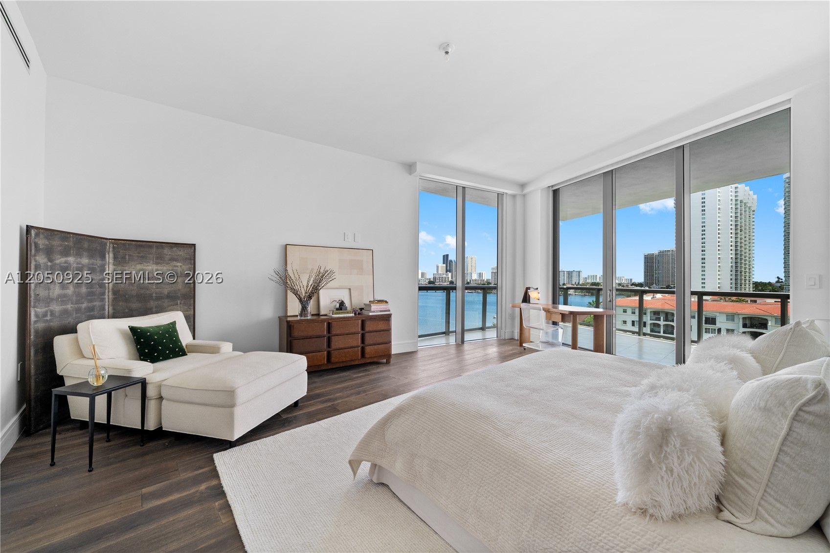 ECHO CONDO - Residential Lease