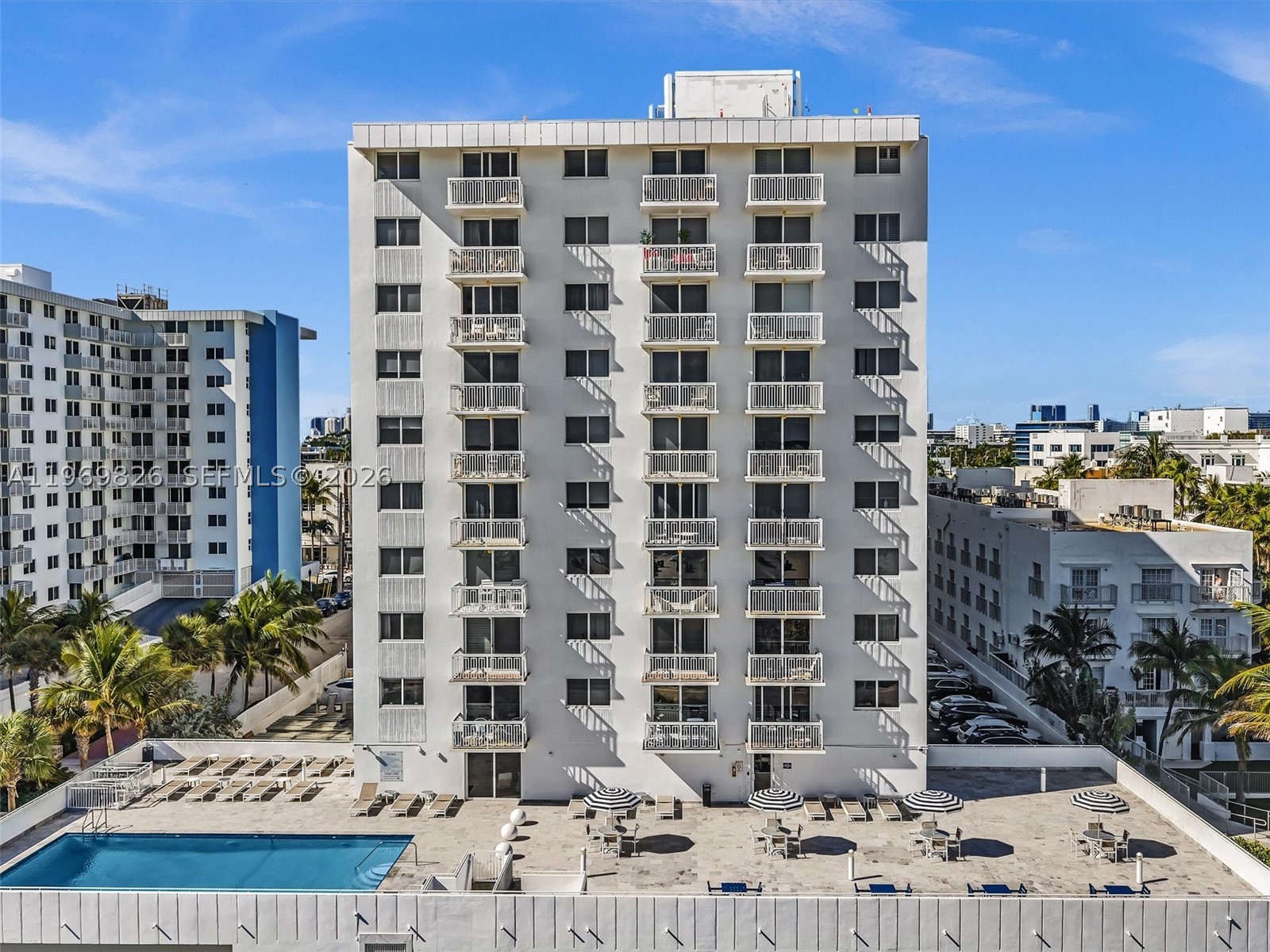 THE PRESIDENTIAL CONDO - Residential
