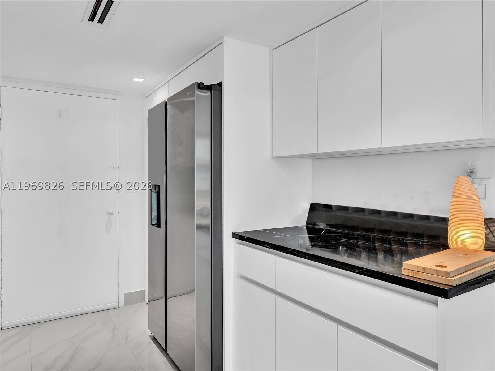 THE PRESIDENTIAL CONDO - Residential