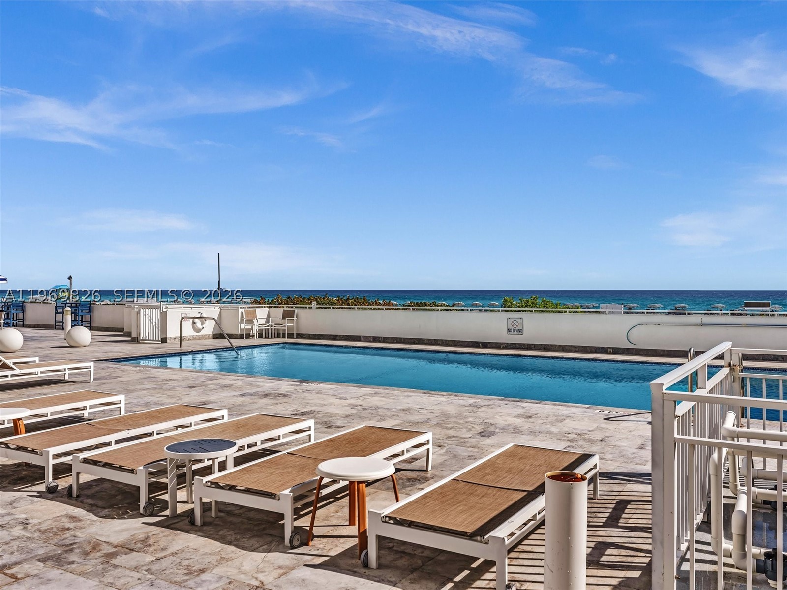 THE PRESIDENTIAL CONDO - Residential