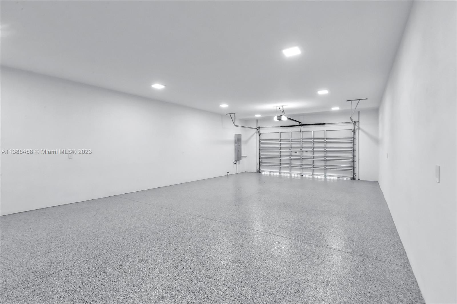CORAL GABLES BILTMORE SEC - Residential Lease