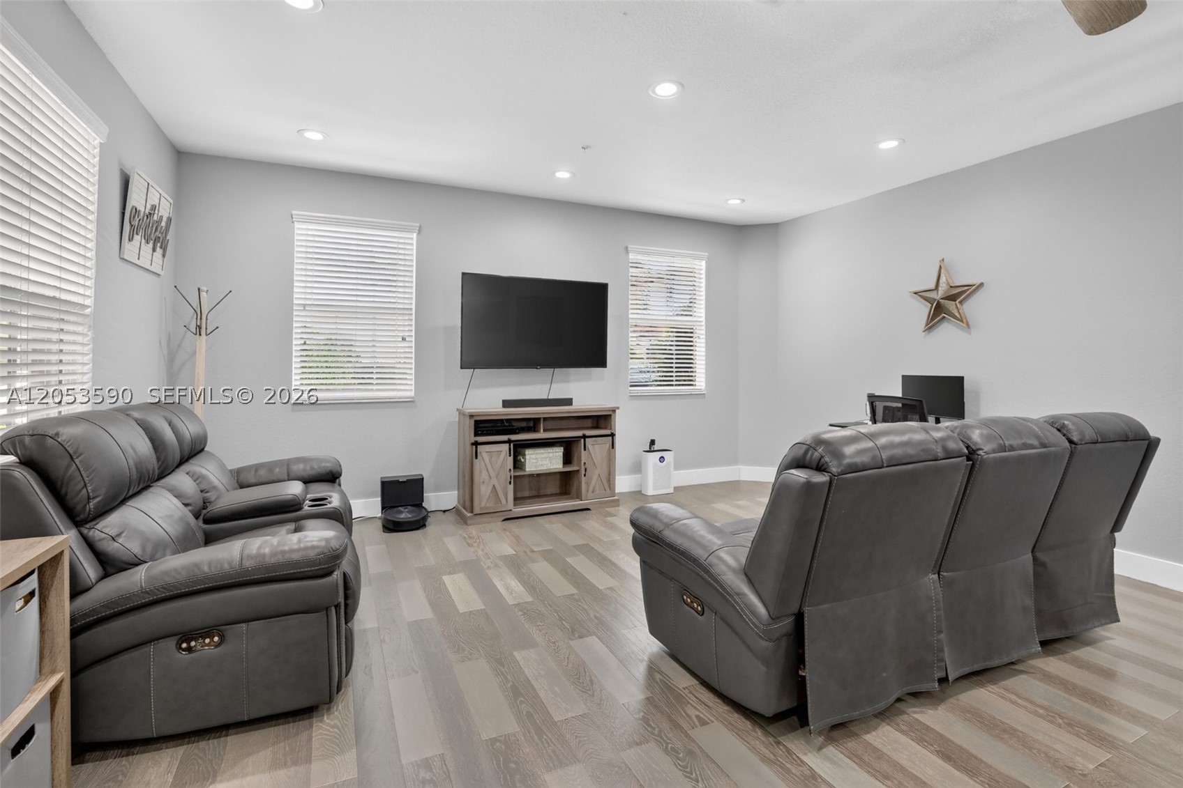 MEADOW PINES - Residential
