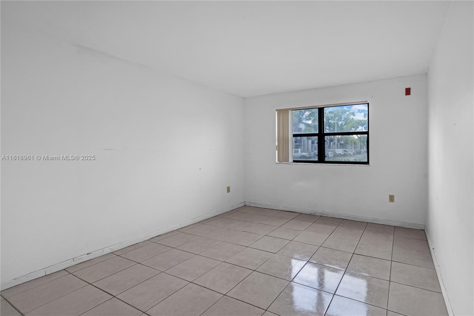 VILLA BELLINI CONDO - Residential