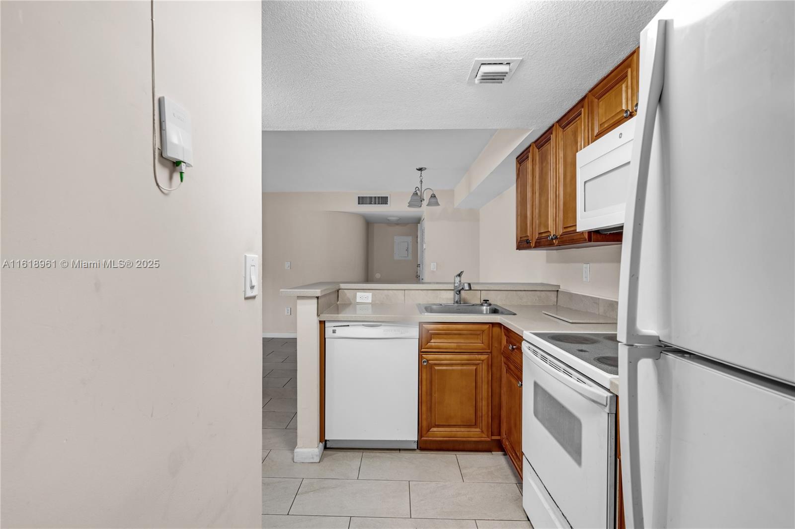 VILLA BELLINI CONDO - Residential