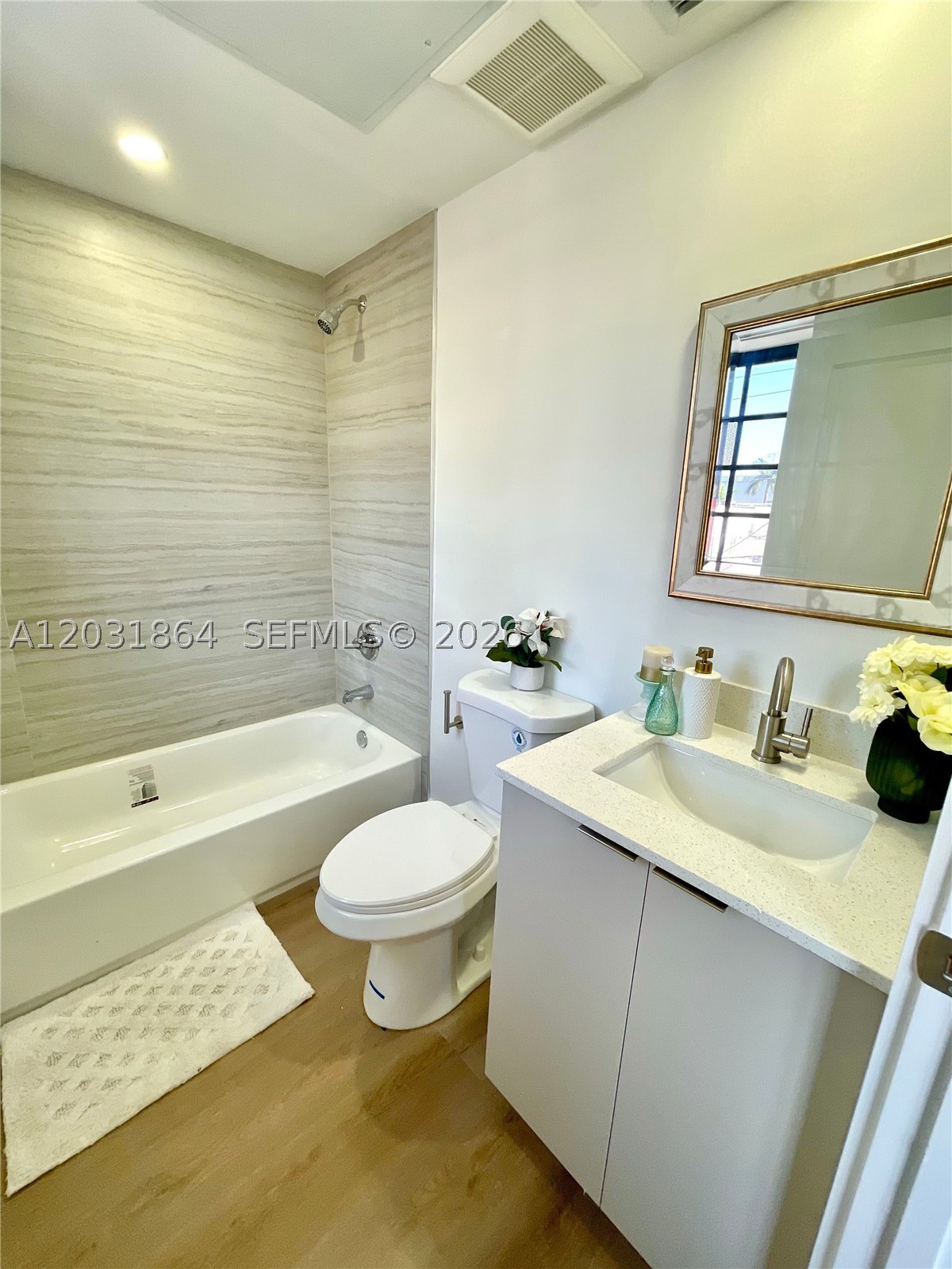 POLO CONDO - Residential Lease