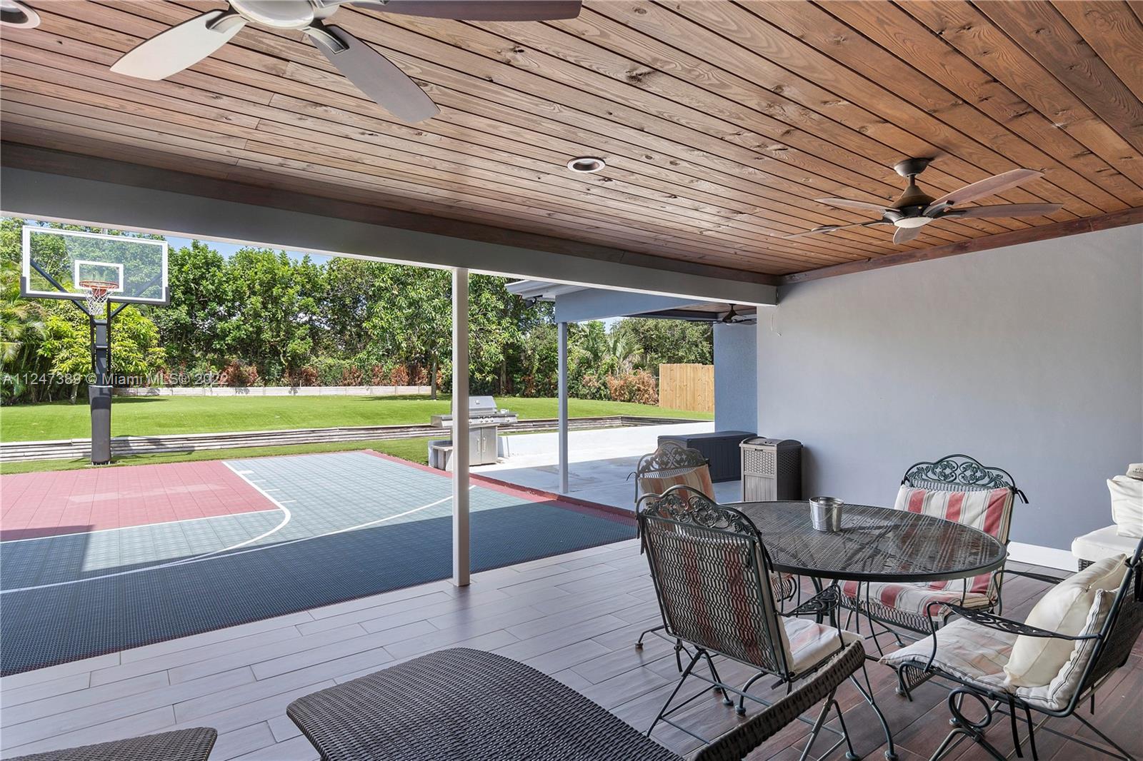 BOCA RATON HILLS SEC 3 - Residential Lease