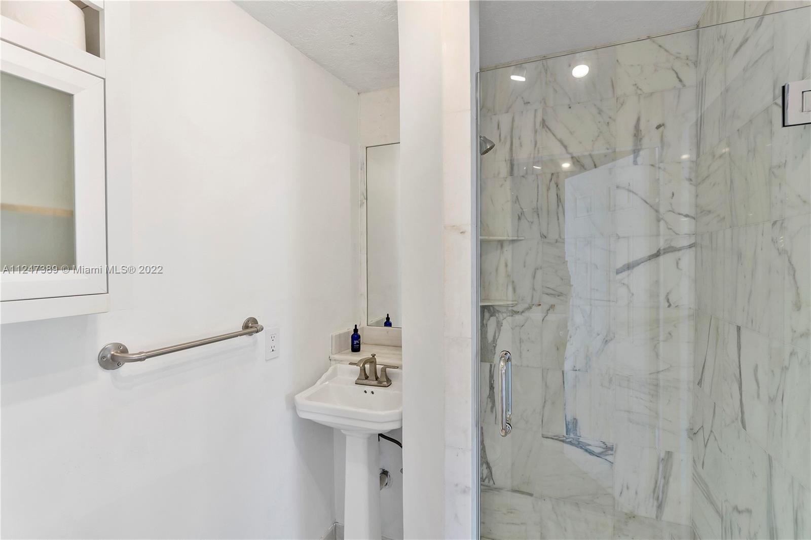 BOCA RATON HILLS SEC 3 - Residential Lease
