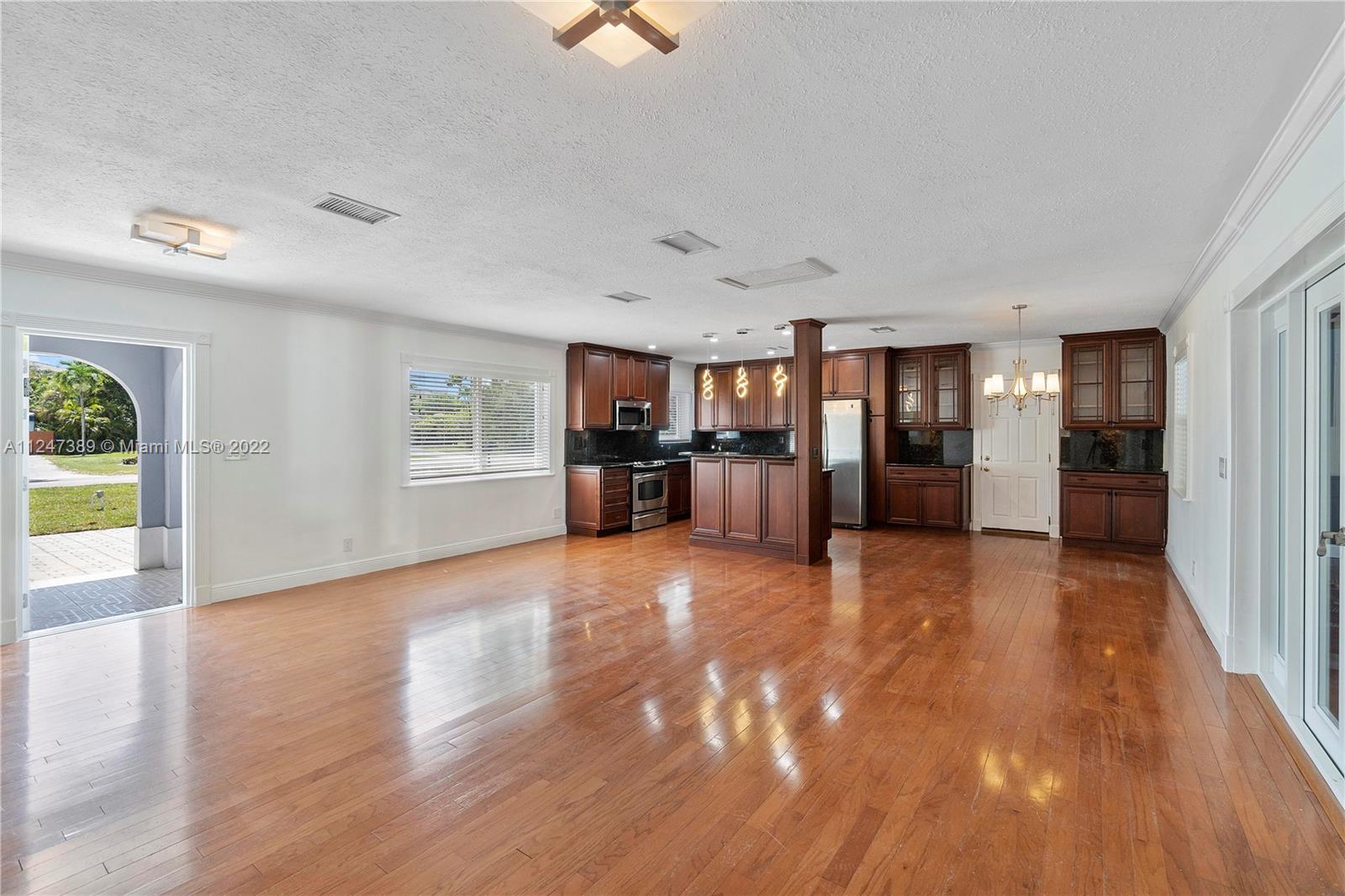 BOCA RATON HILLS SEC 3 - Residential Lease