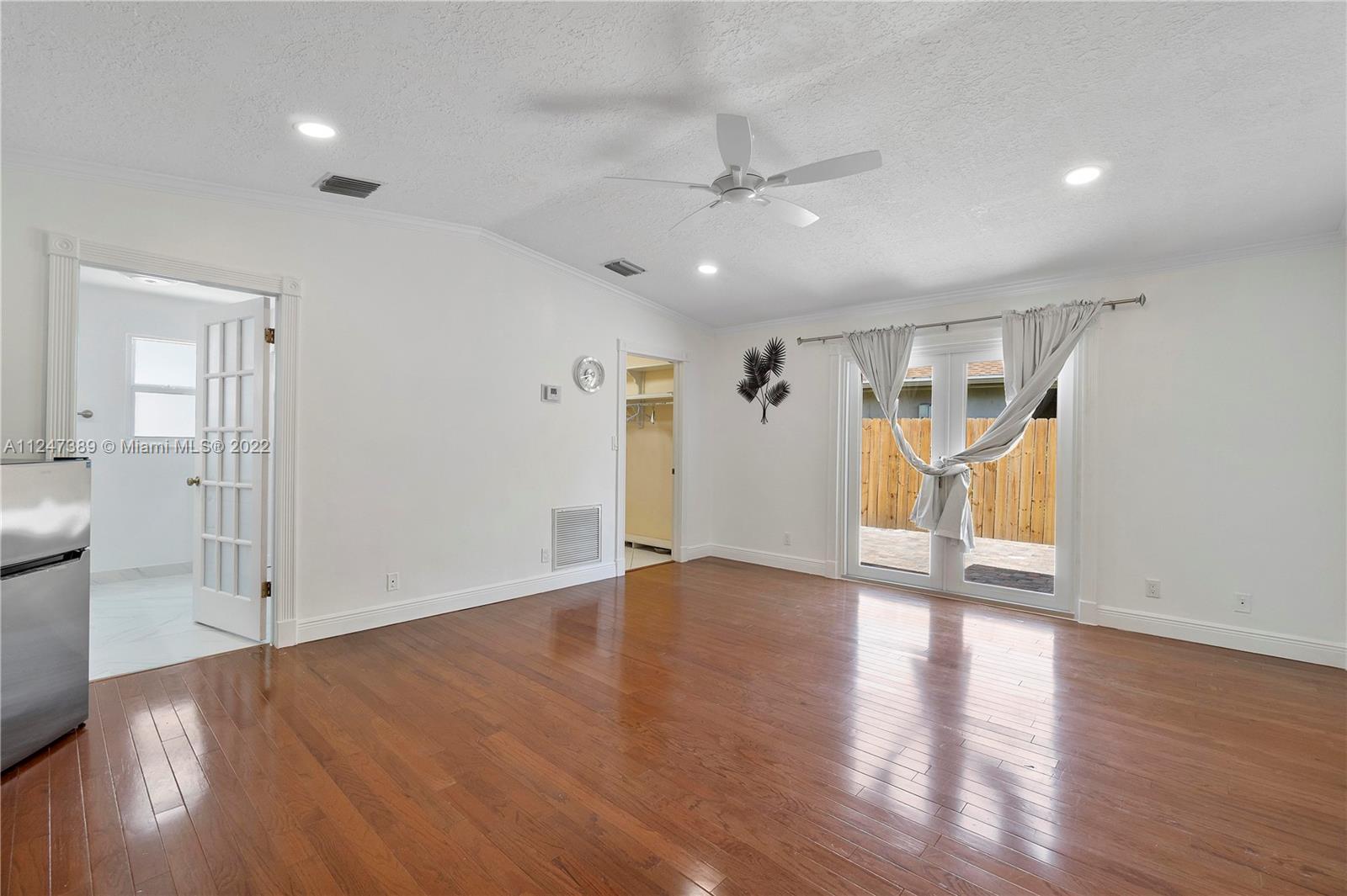 BOCA RATON HILLS SEC 3 - Residential Lease