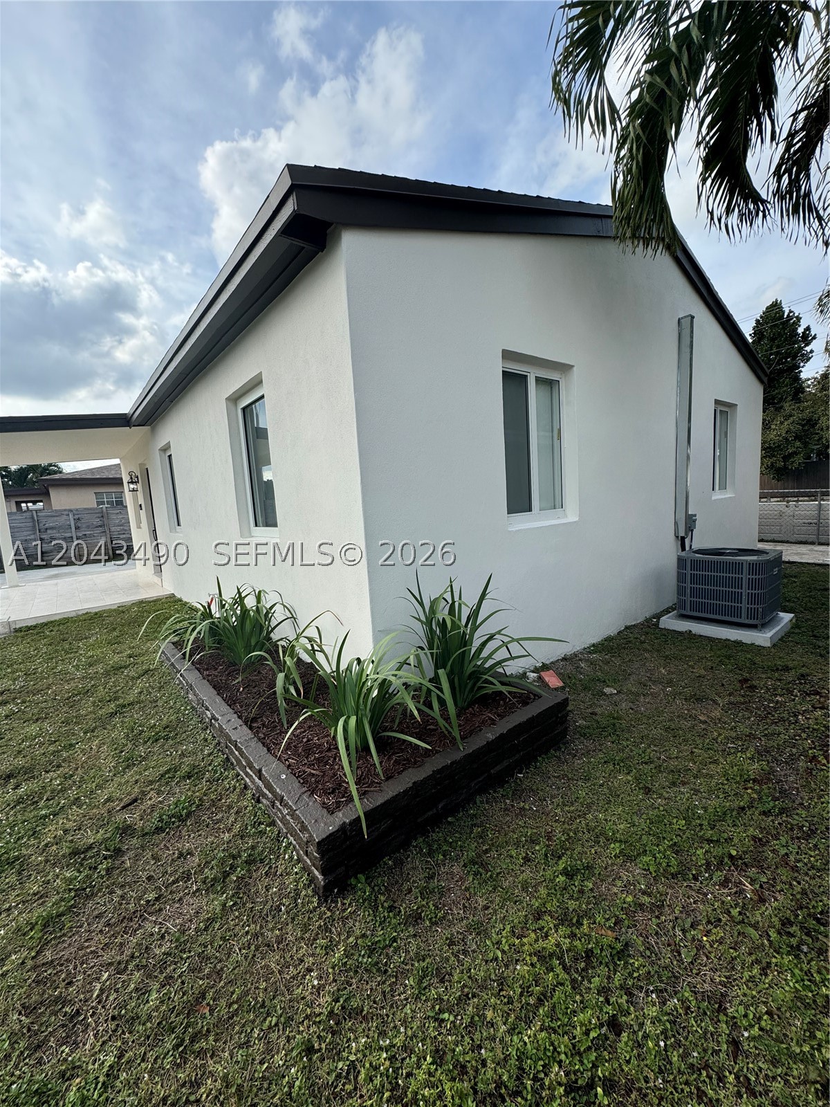 HIA 13 ADDN AMD PL REV - Residential Lease