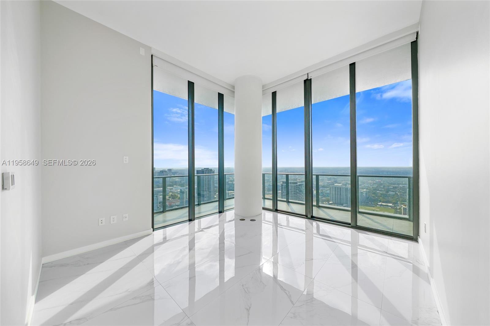 GRAN PARAISO CONDO - Residential