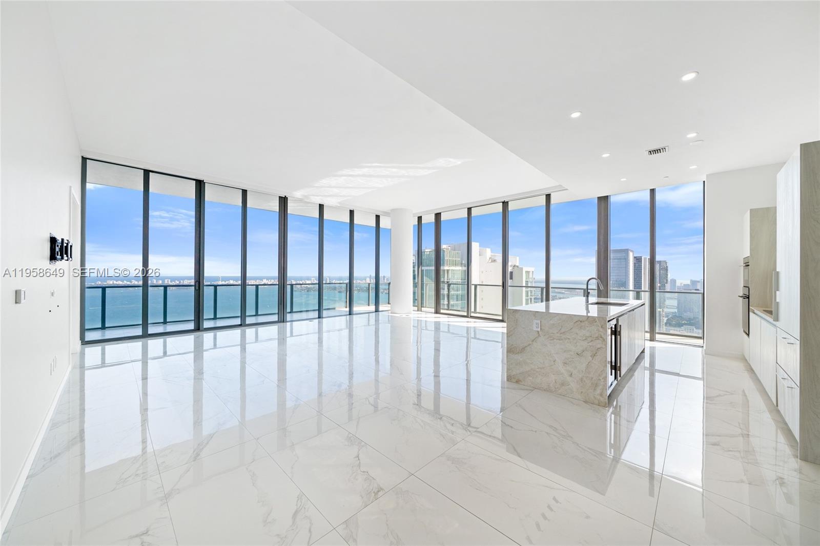 GRAN PARAISO CONDO - Residential