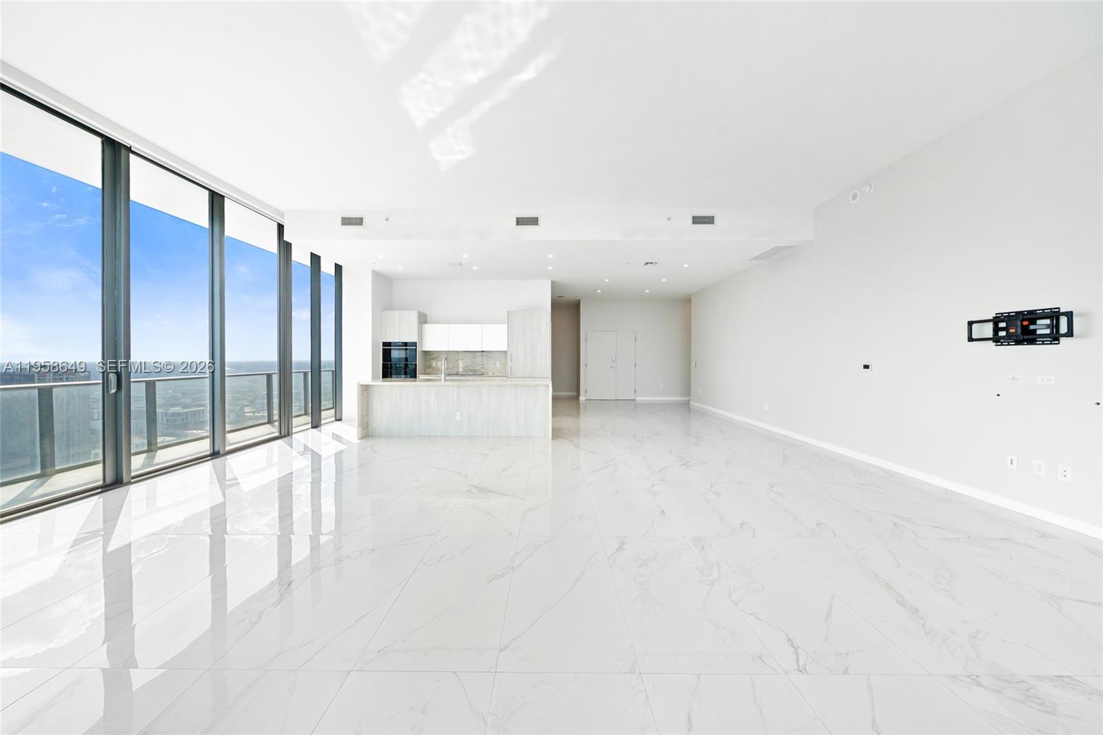 GRAN PARAISO CONDO - Residential
