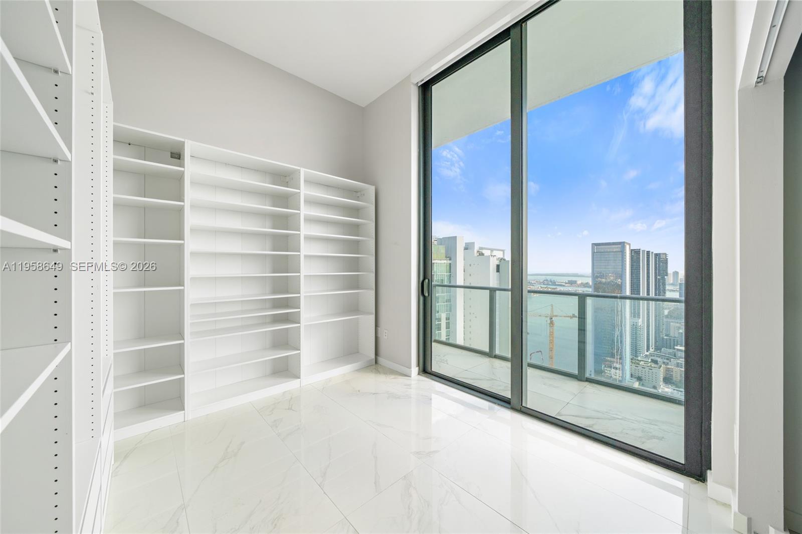 GRAN PARAISO CONDO - Residential