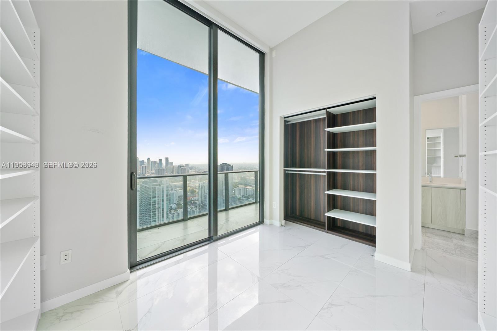 GRAN PARAISO CONDO - Residential