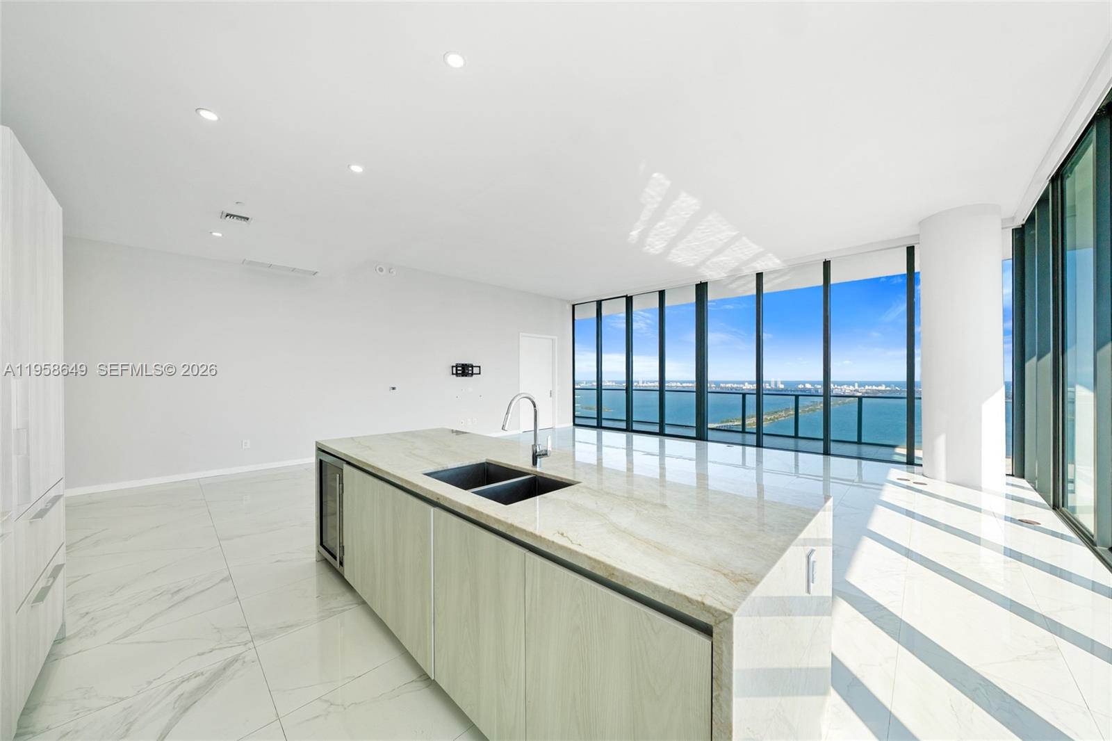 GRAN PARAISO CONDO - Residential