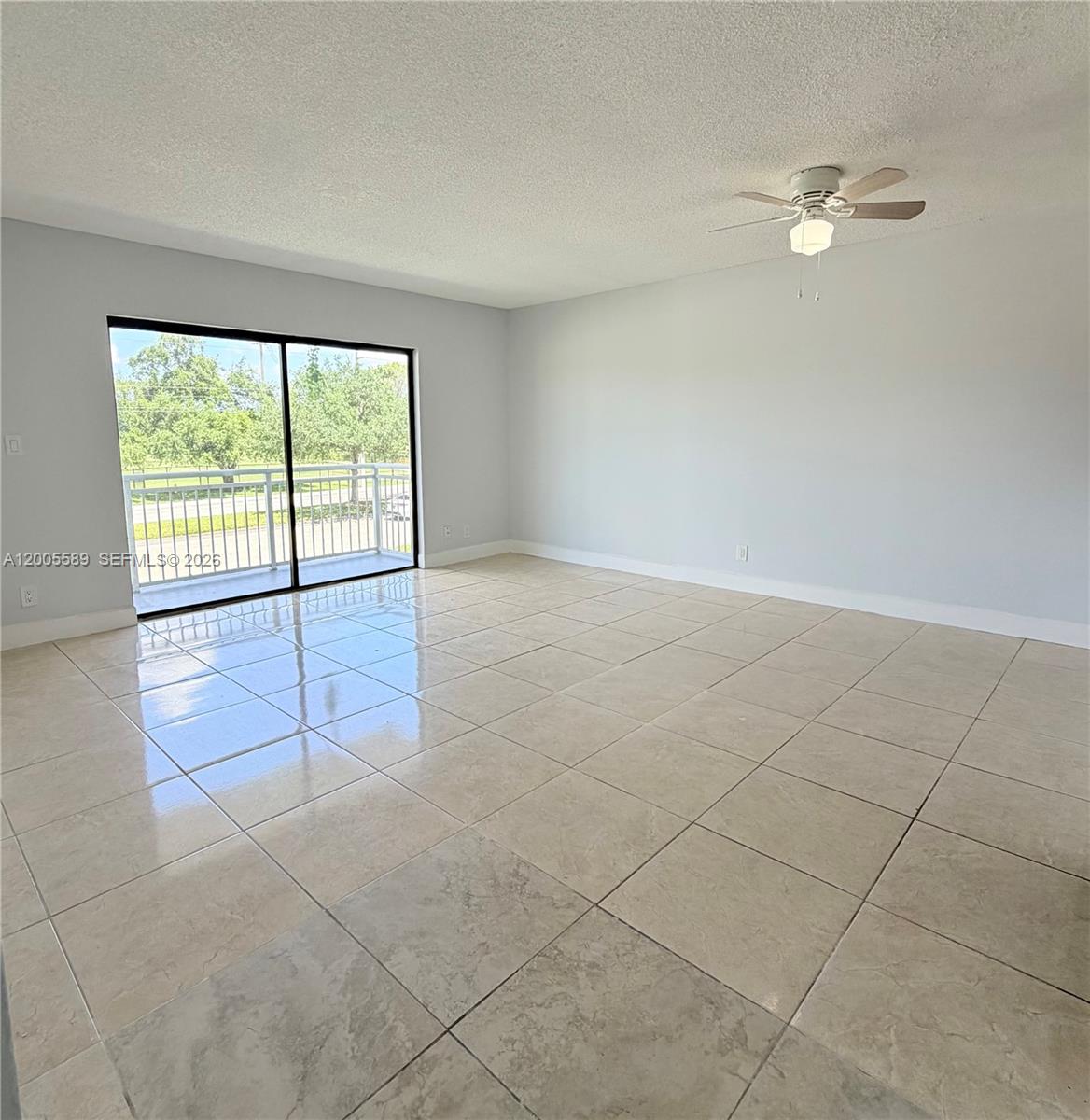 CLOSE TO ALL POINT OF INTEREST, 2 BEDROOM 2 BATH LOCATED IN THE HEAR OF PLANTATION. THIS UNIT FEATURES A PRIVATE BALCONY WITH OPEN VIEWS OF THE SURROUNDING GREENERY AND CITYSCAPE. THE BUILDING OFFERS SECURED ENTRY FOR ADDED PEACE OF MIND. IDEALLY SITUATED NEAR SCHOOLS, SHOPPING,DINNING, AND MAJOR HIGHWAYS, MAKING IT A PERFECT PLACE TO CALL HOME OR A GREAT INVESTMENT OPPORTUNITY.