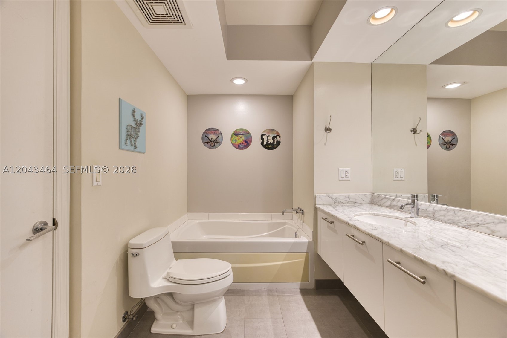 500 BRICKELL EAST CONDO - Residential Lease