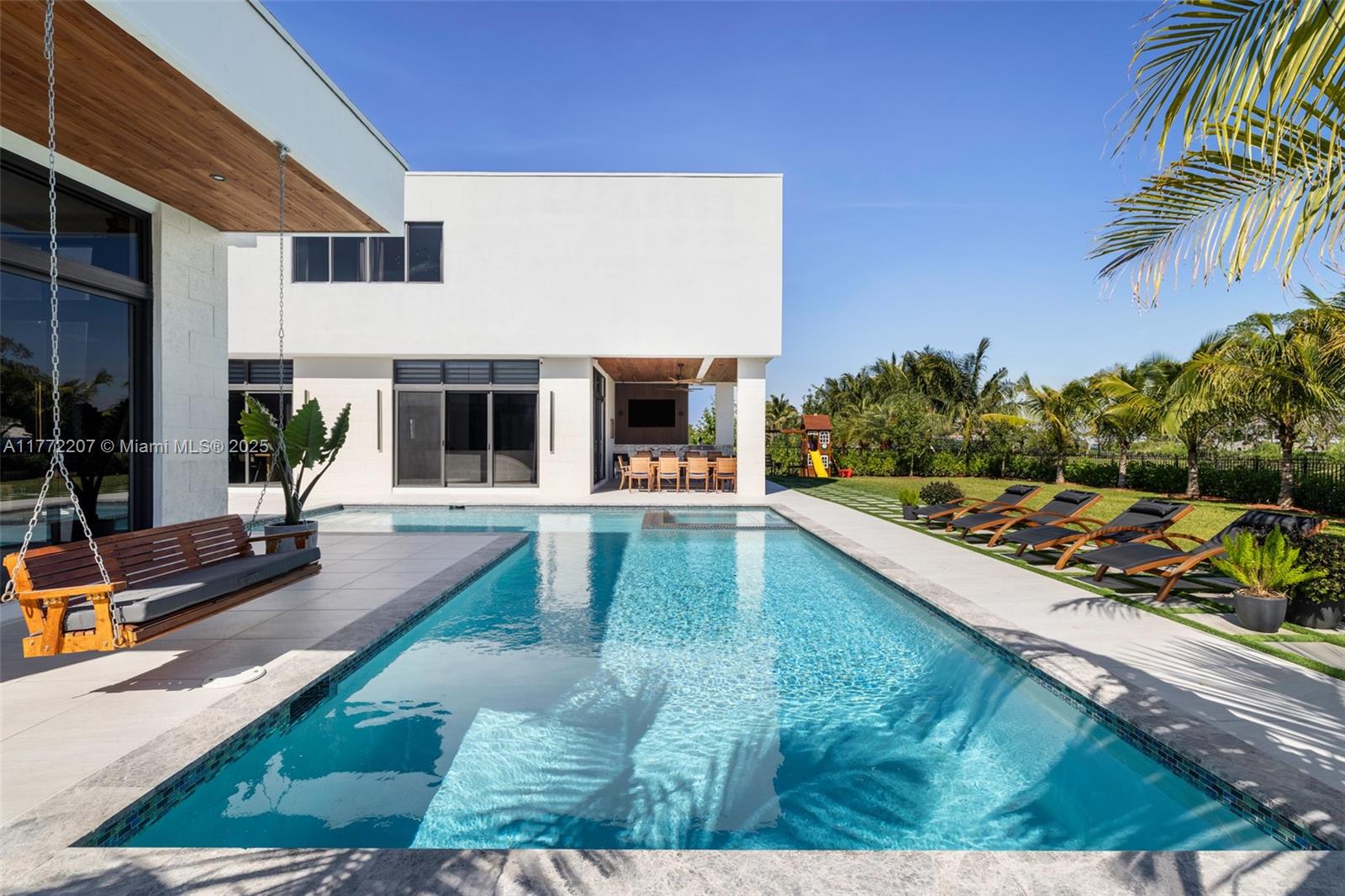 WESTON ESTATES - Residential