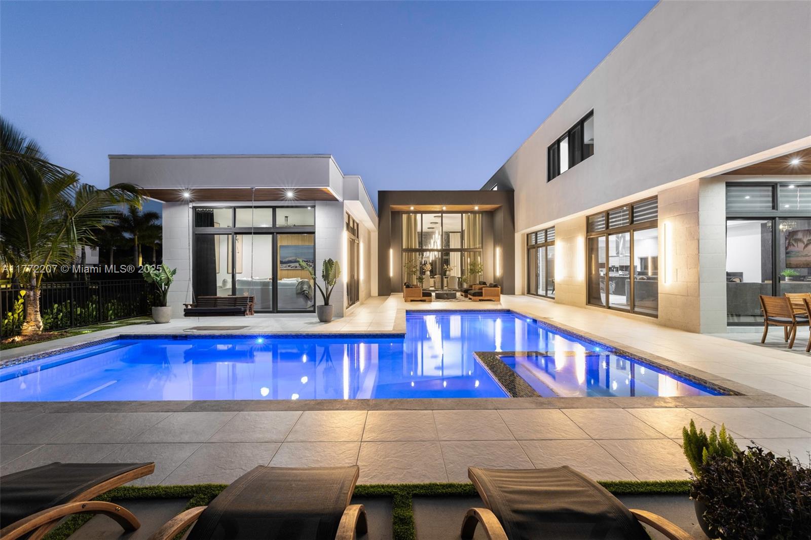 WESTON ESTATES - Residential