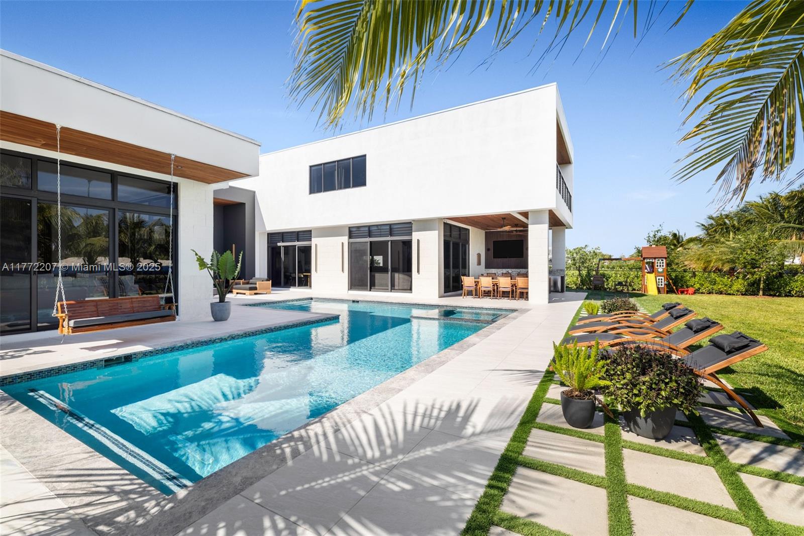 WESTON ESTATES - Residential