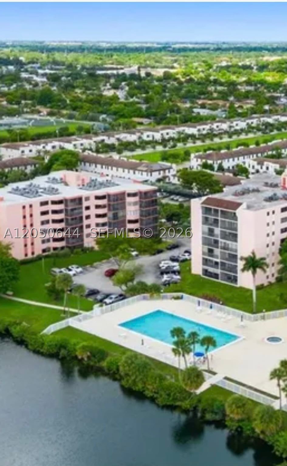 LAKEVIEW OF THE CALF CLUB - Residential