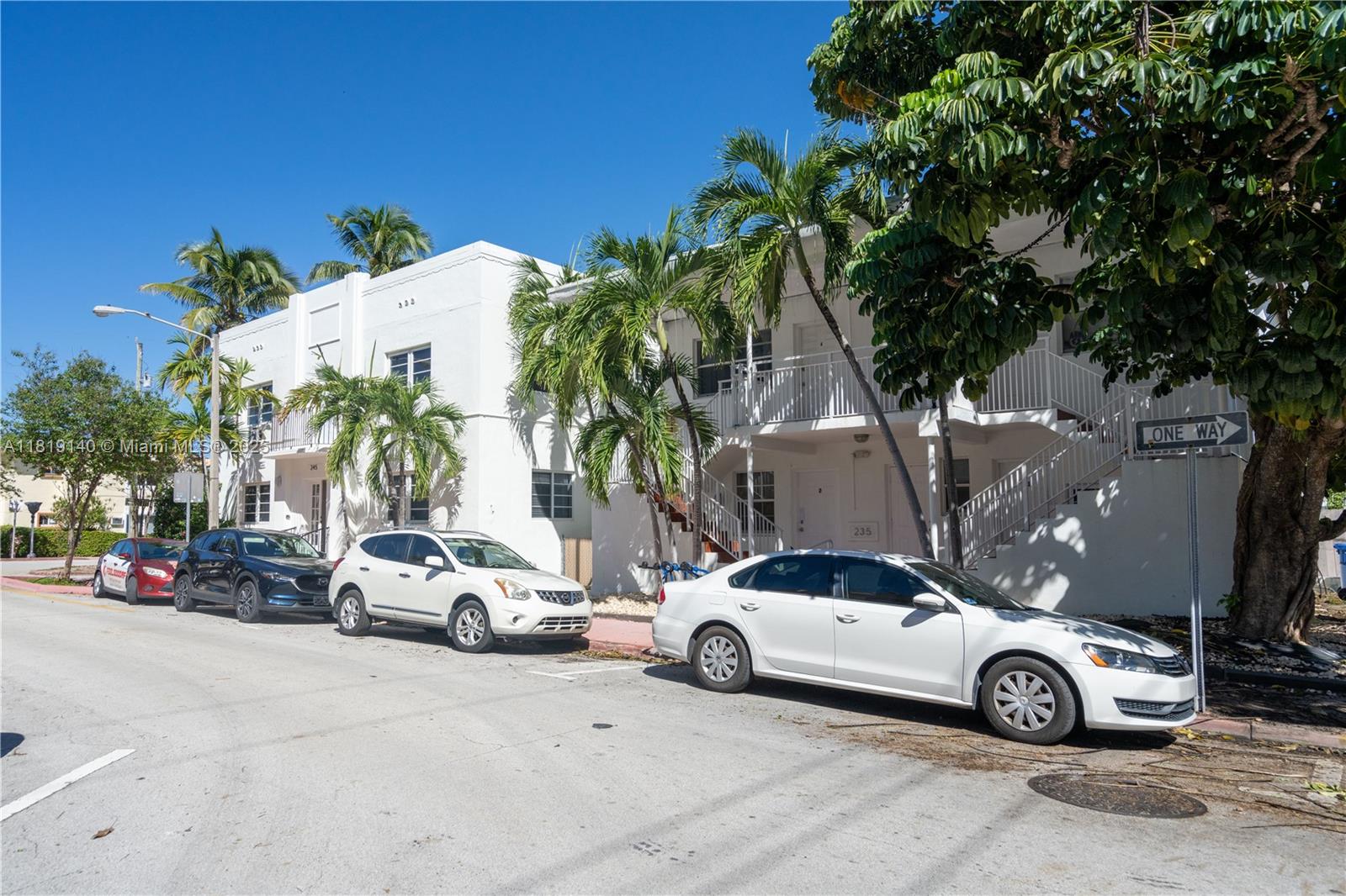 ALTOS DEL MAR NO 3 - Residential Lease