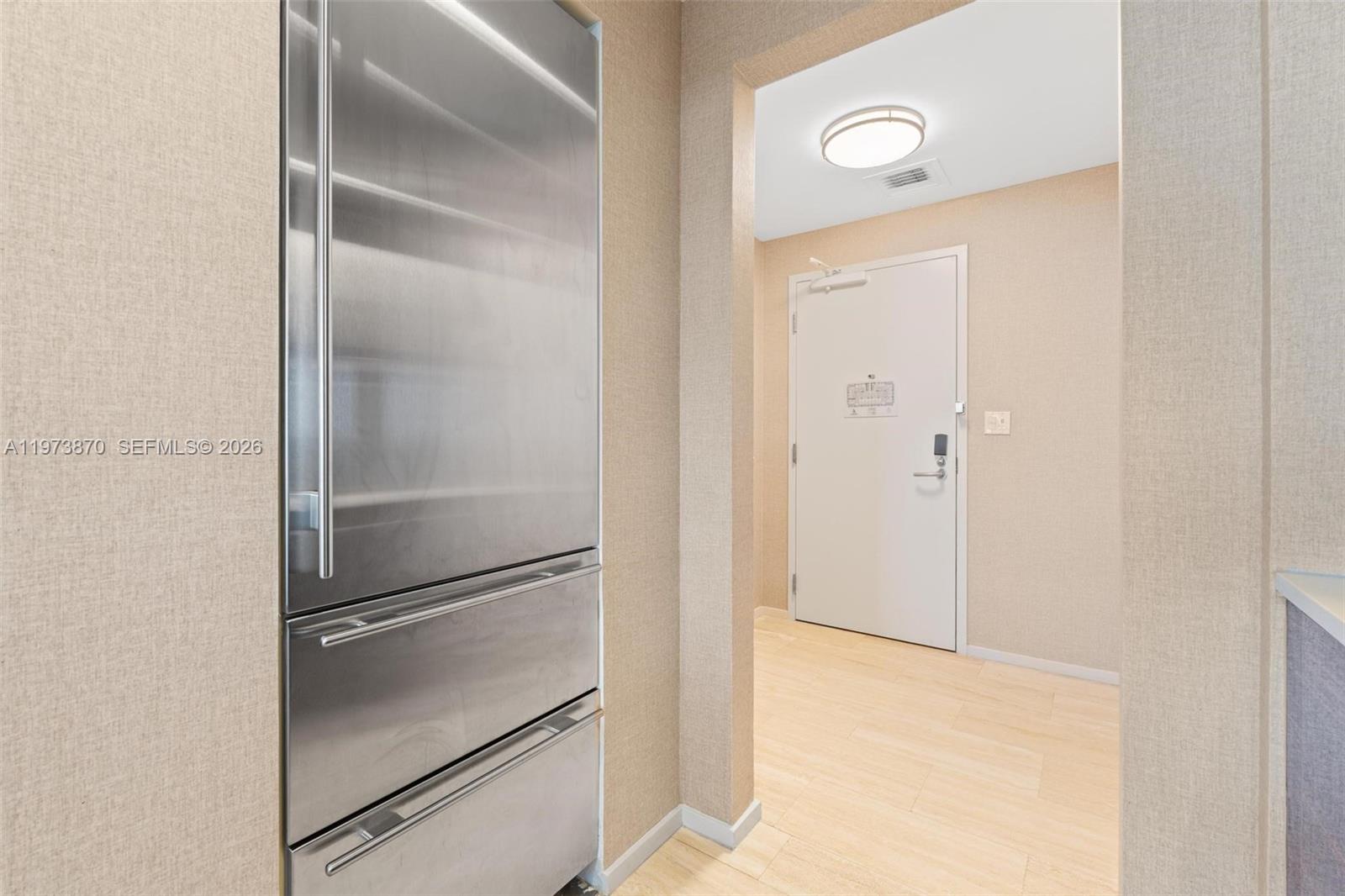 551 FLB CONDOMINIUM RESID - Residential