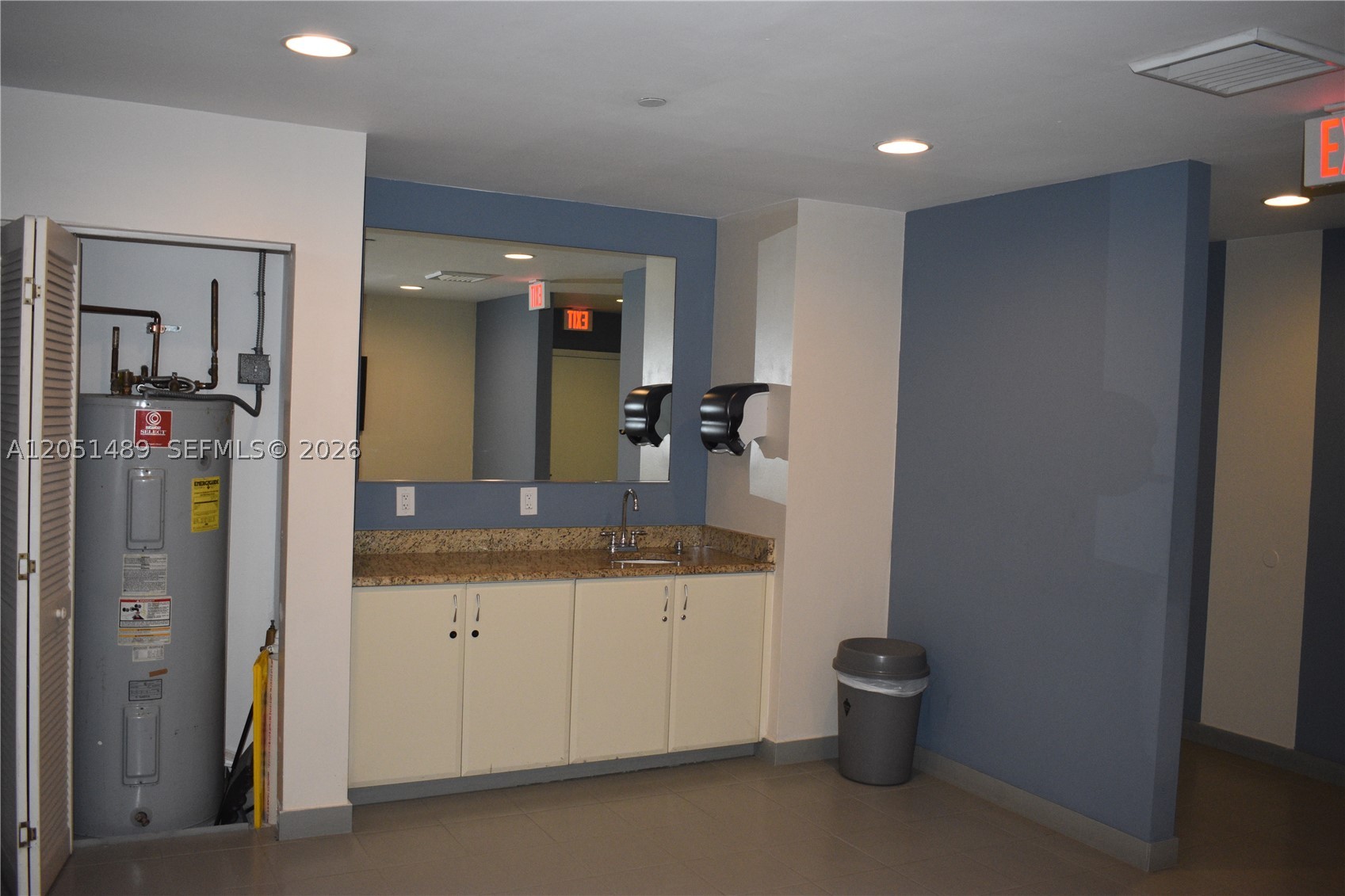 AKOYA CONDO - Residential Lease